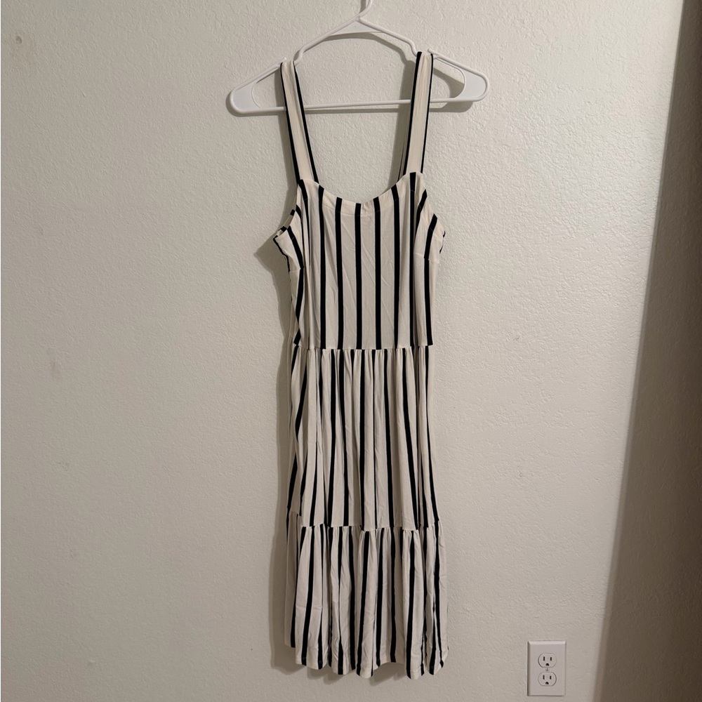 LOFT black and white stripe dress-Size 6